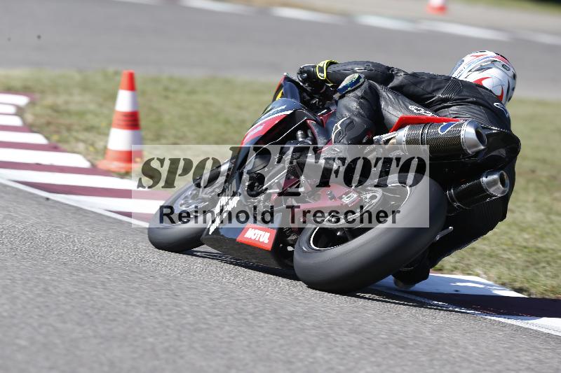 Archiv-2025/49 26.08.2025 Cornu Master School ADR/rot-rouge/2